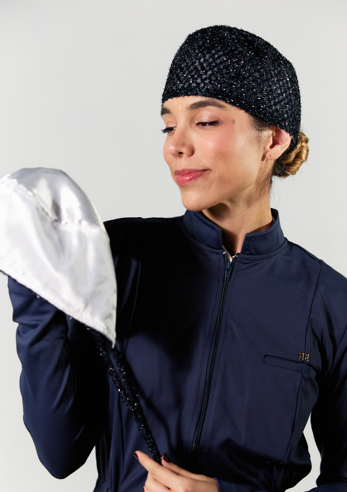 NEW - Touca Glam Azul Forrada em Cetim