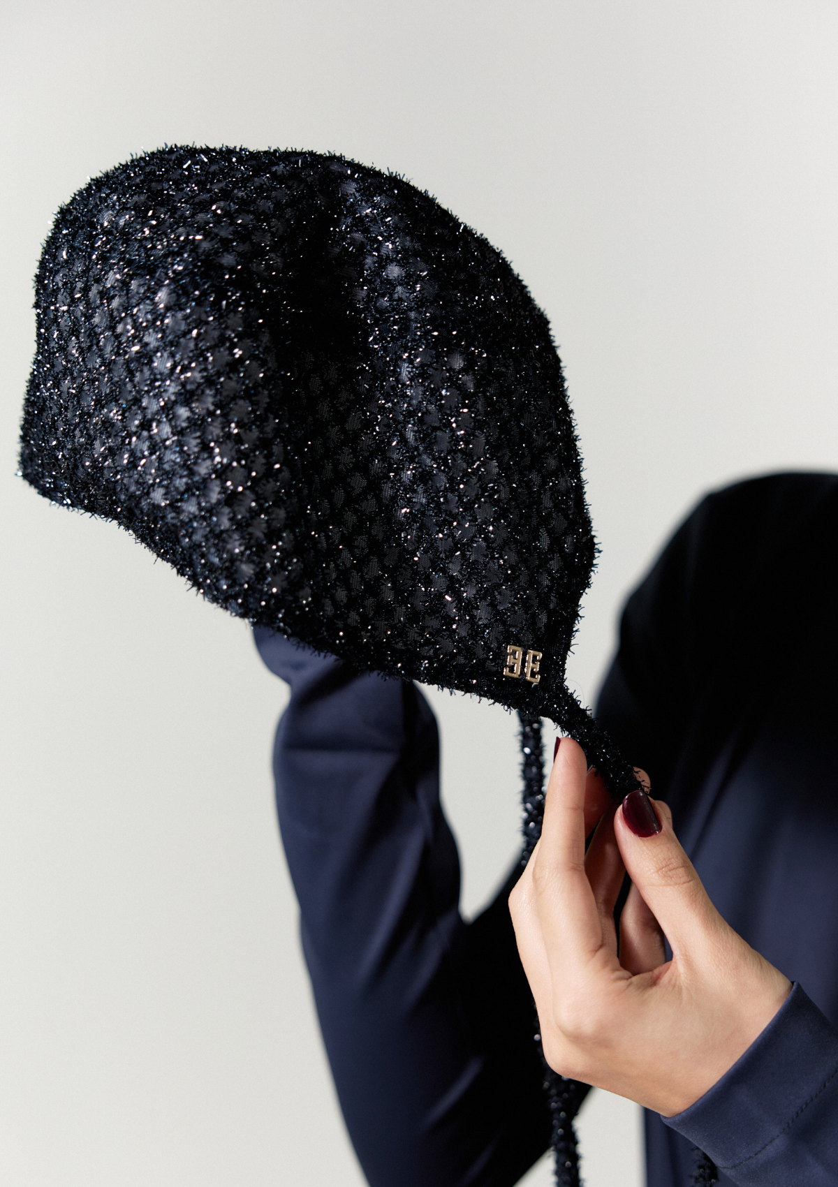 NEW - Touca Glam Azul Forrada em Cetim