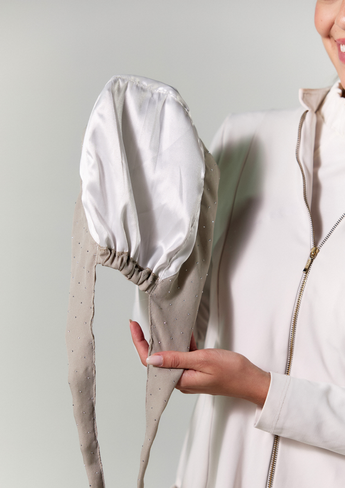 NEW - Gorro Star 2.0 Areia Forrado em Cetim