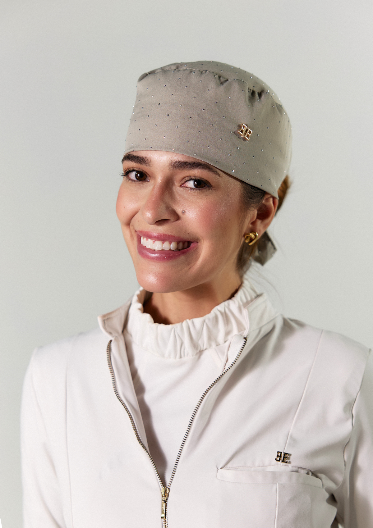 NEW - Gorro Star 2.0 Areia Forrado em Cetim