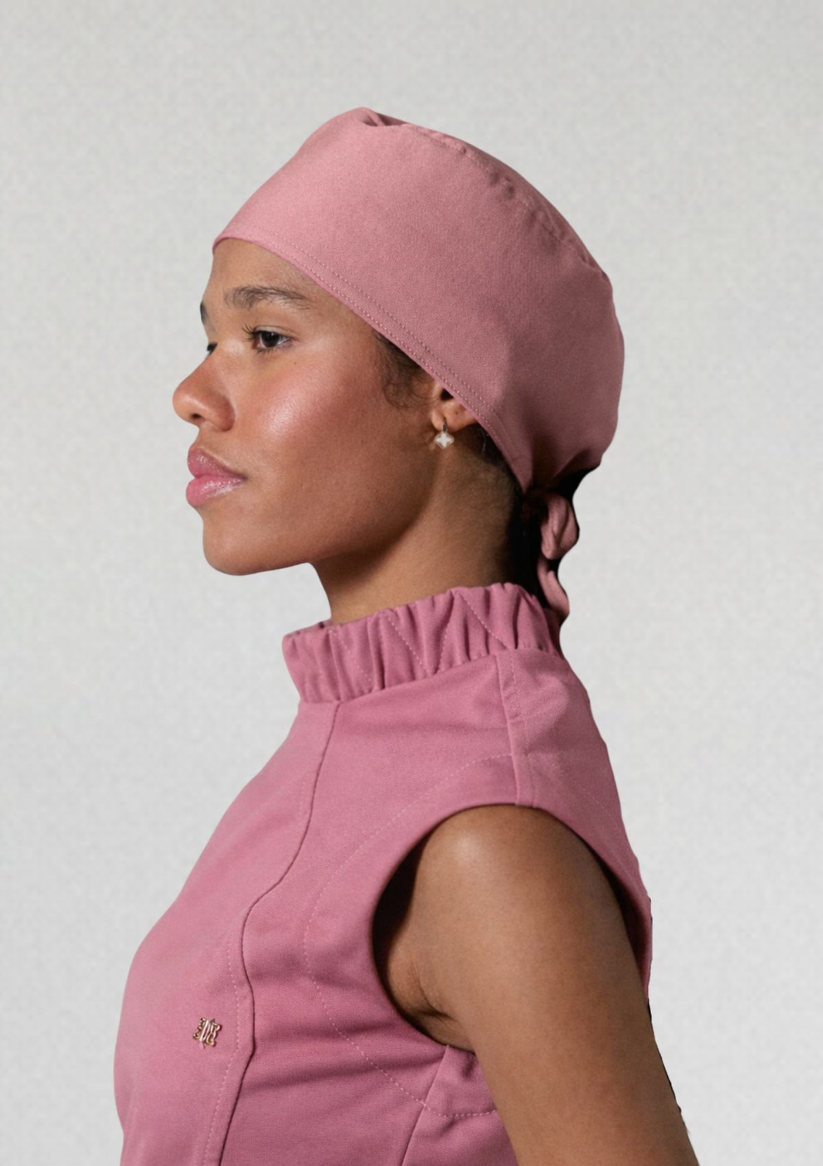 NEW - Touca Cirúrgica Malha Rosê Forrada em Cetim